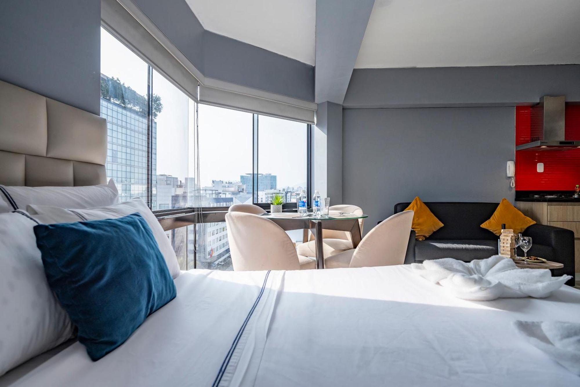 Chateau Studios By Vibrant ลิมา ภายนอก รูปภาพ